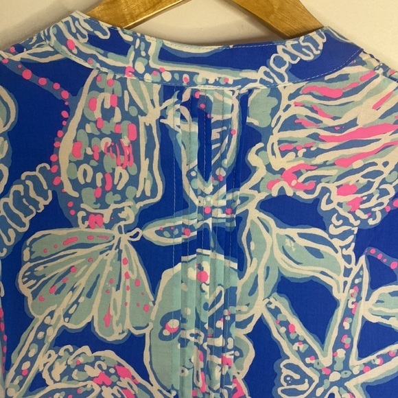 Lilly Pulitzer Sarasota Tunic Bay Blue Into the Deep Seashell Print - Picture 5 of 6